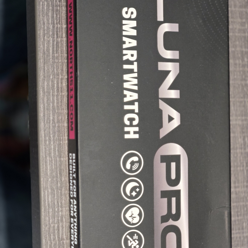 Luna Pro Smartwatch